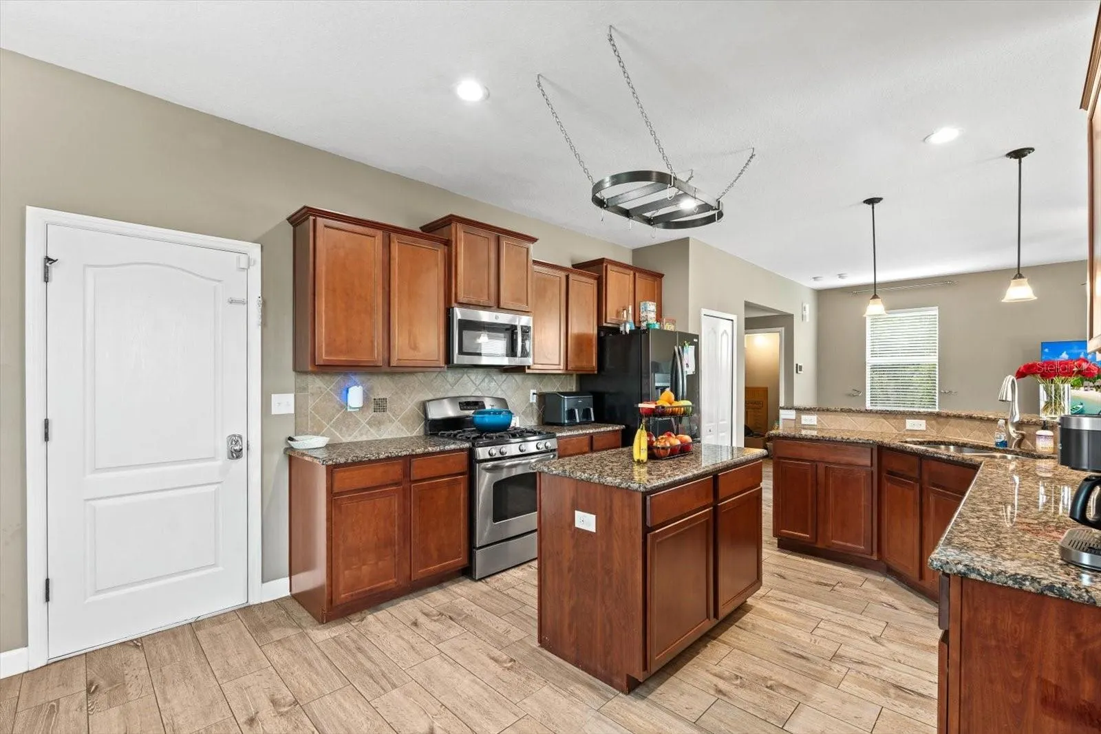 5779 AARON CT