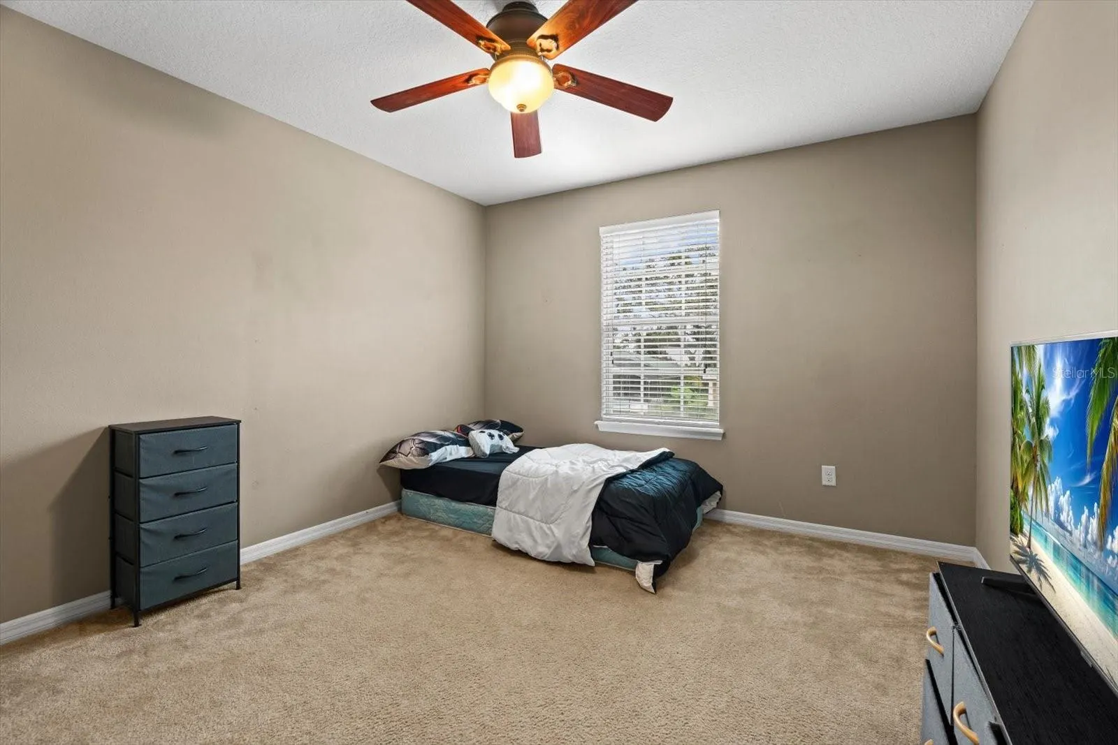 5779 AARON CT