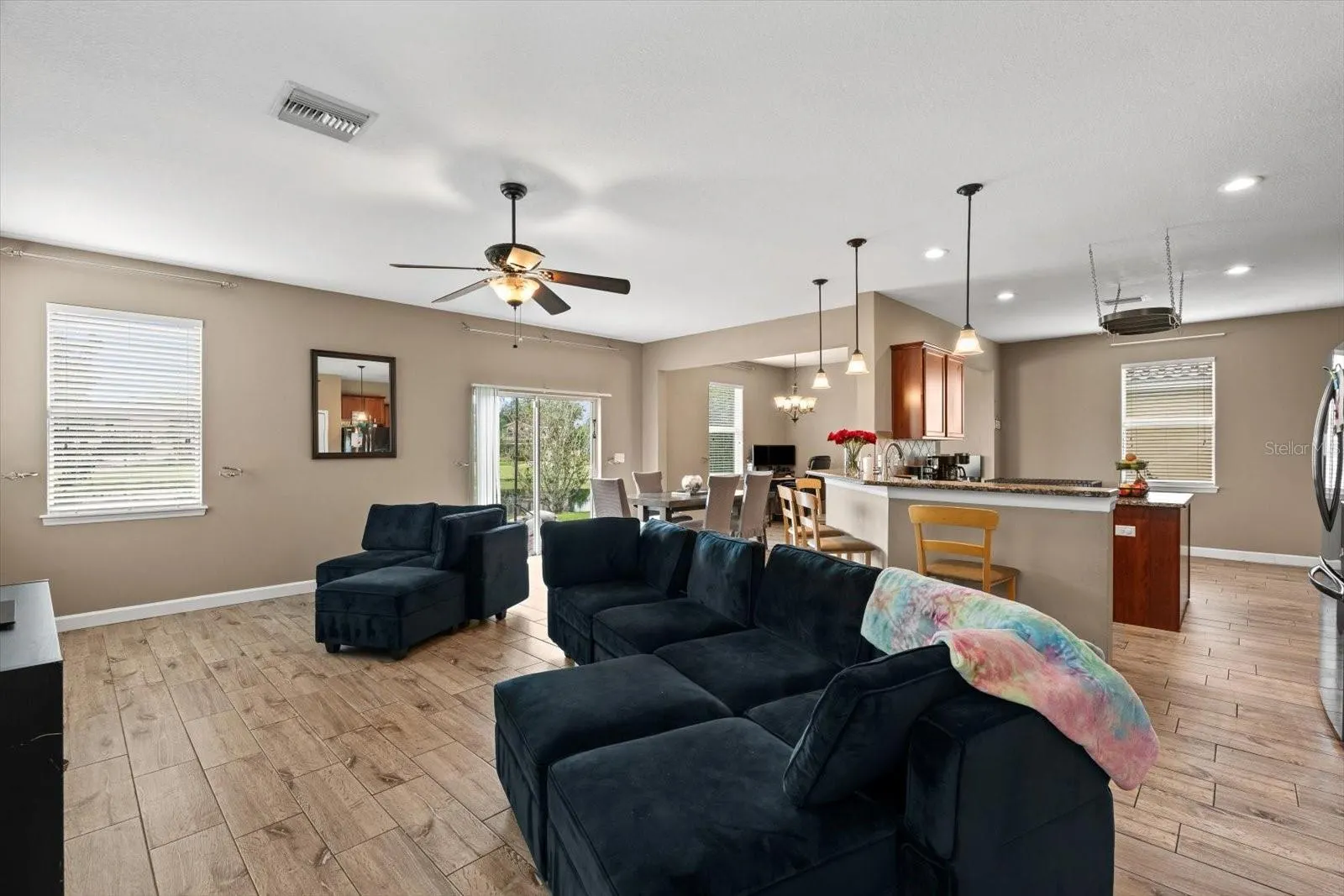 5779 AARON CT
