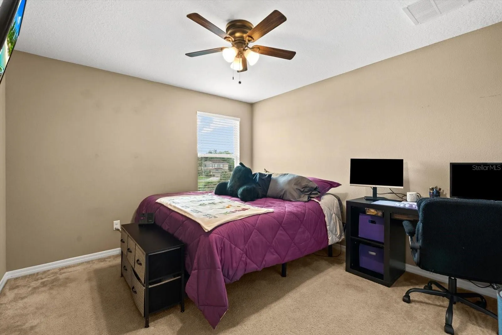 5779 AARON CT