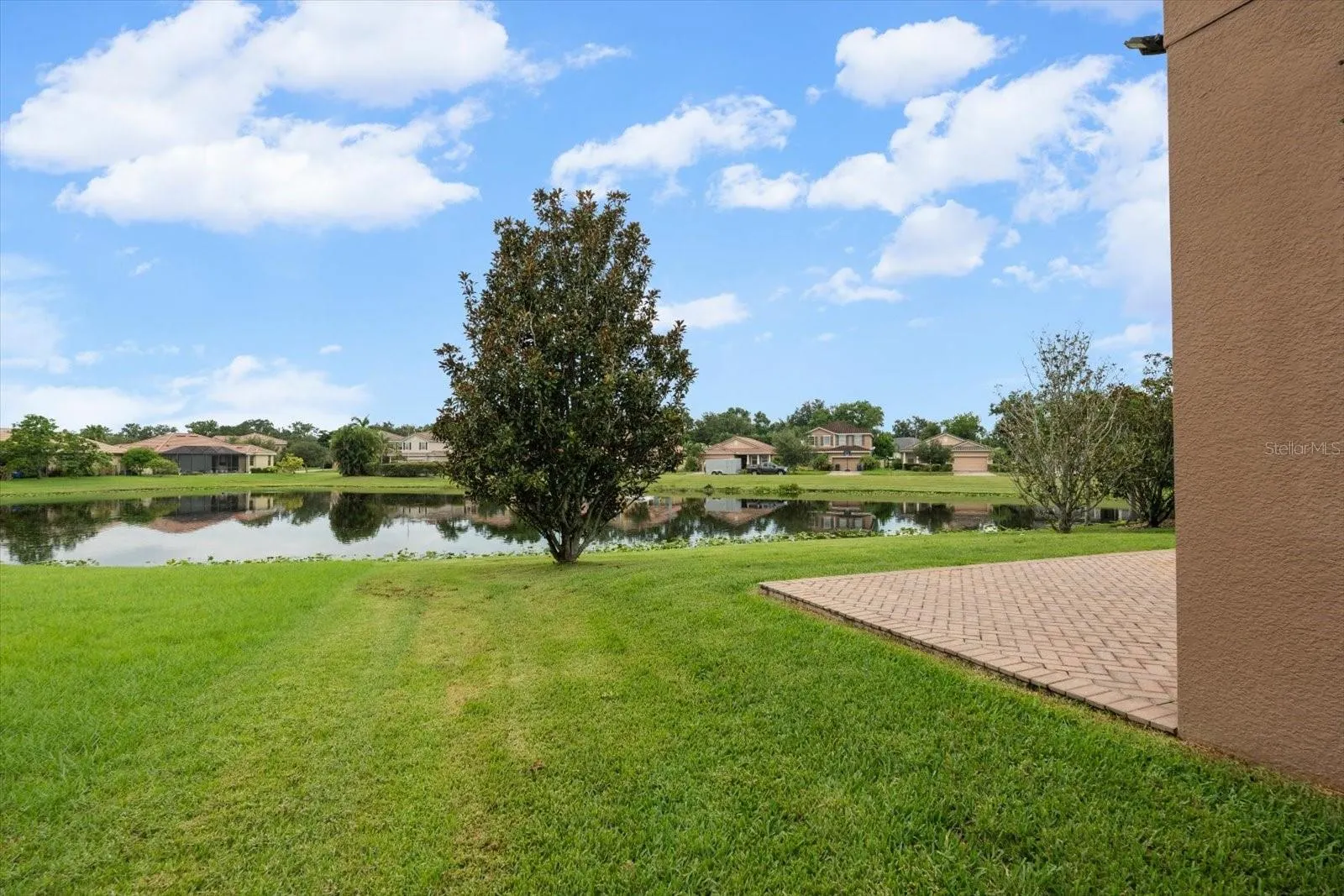 5779 AARON CT