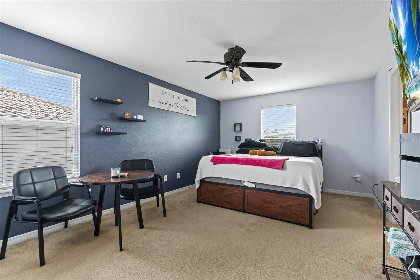 5779 AARON CT