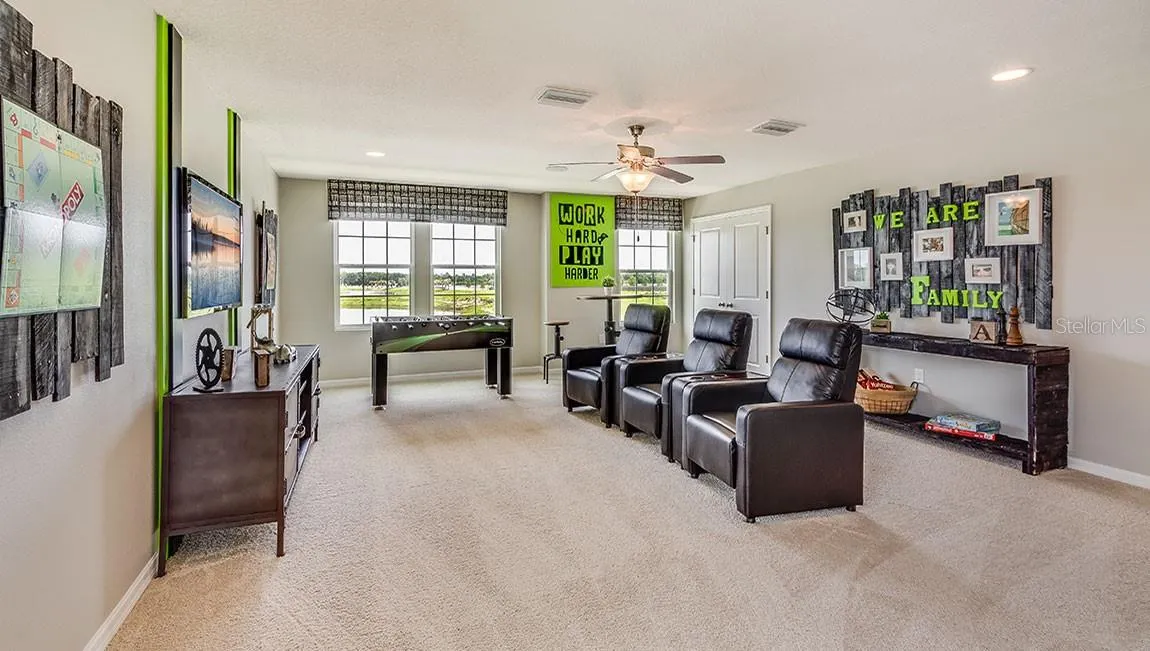 5524 SILVER MOONLIGHT DR