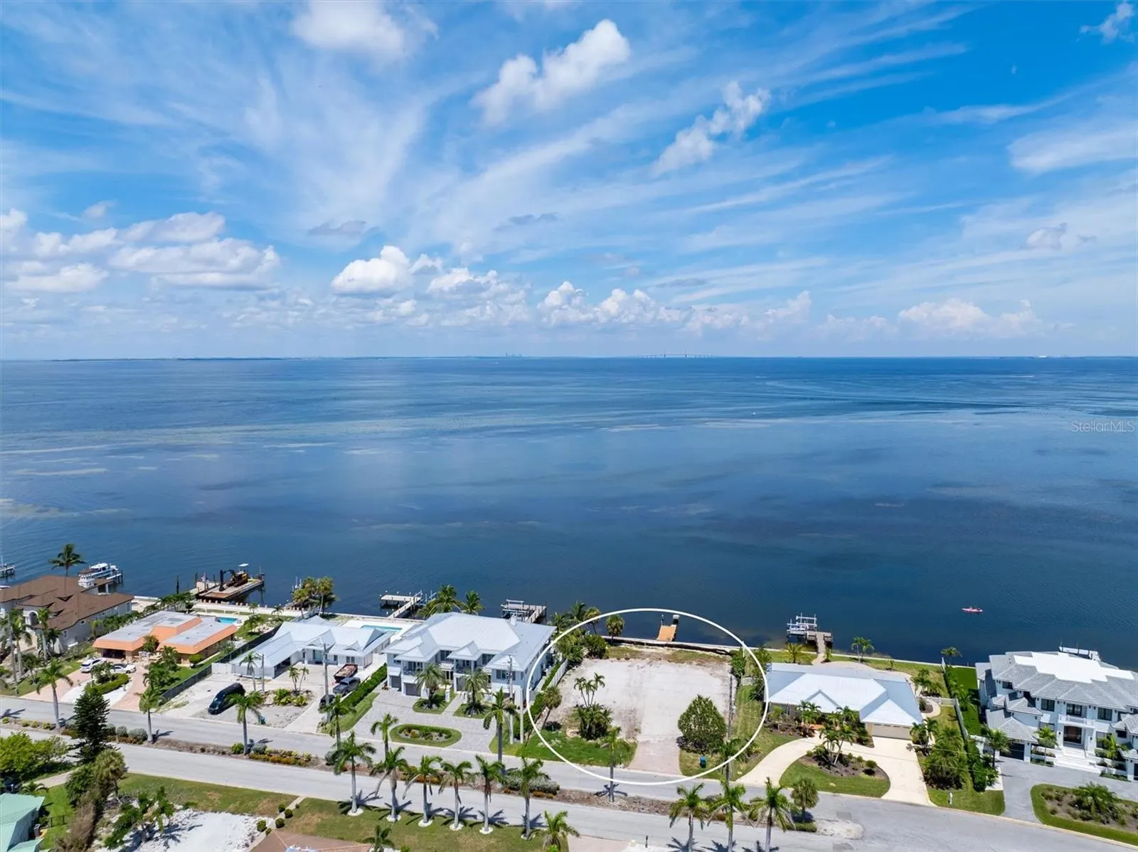 659 KEY ROYALE DR