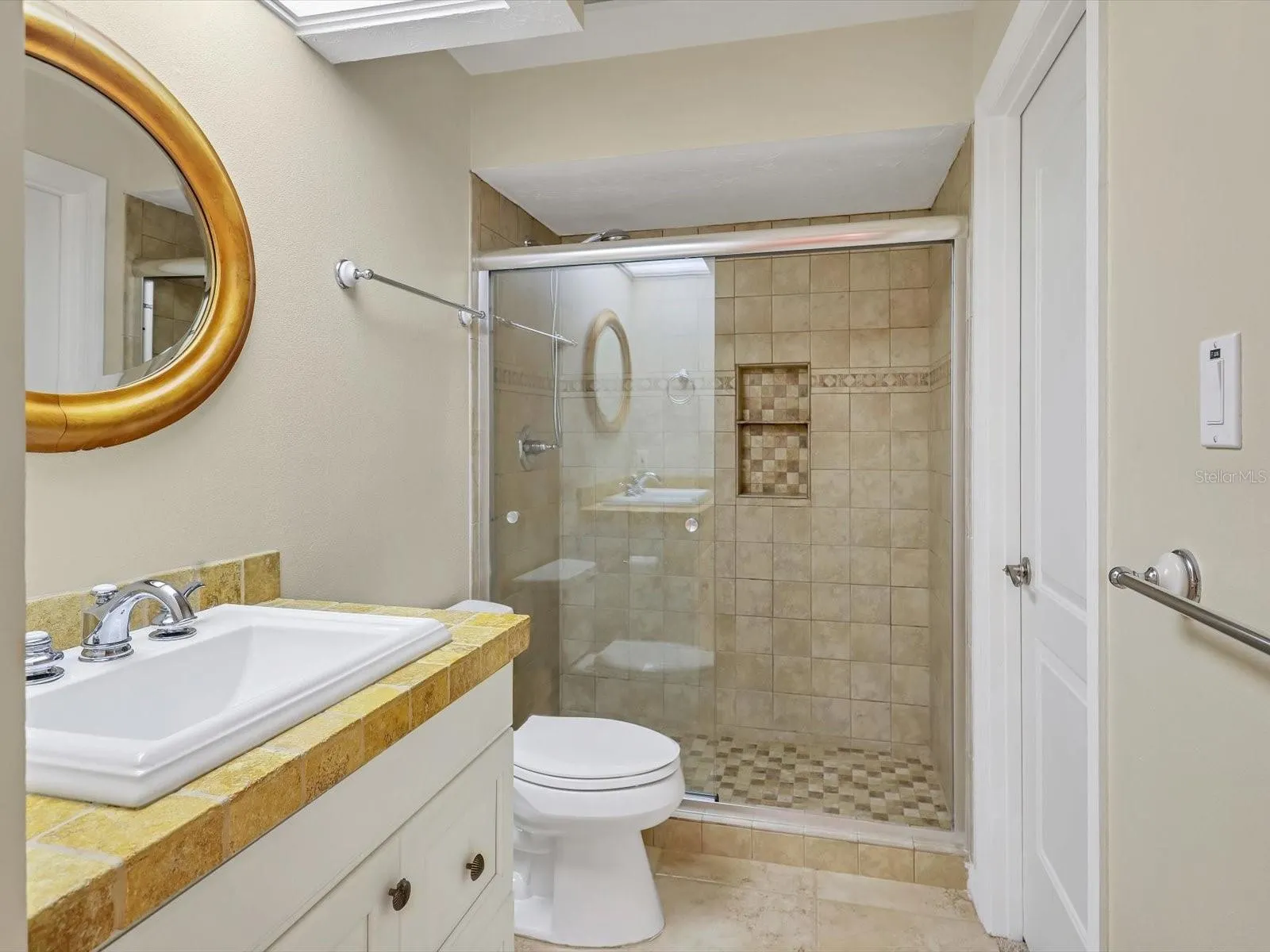 1612 PINE HARRIER CIR