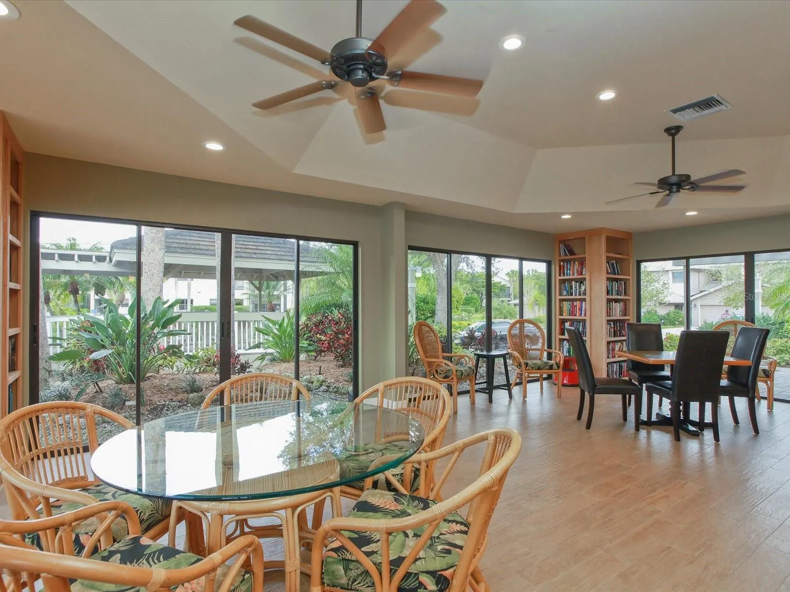 1612 PINE HARRIER CIR