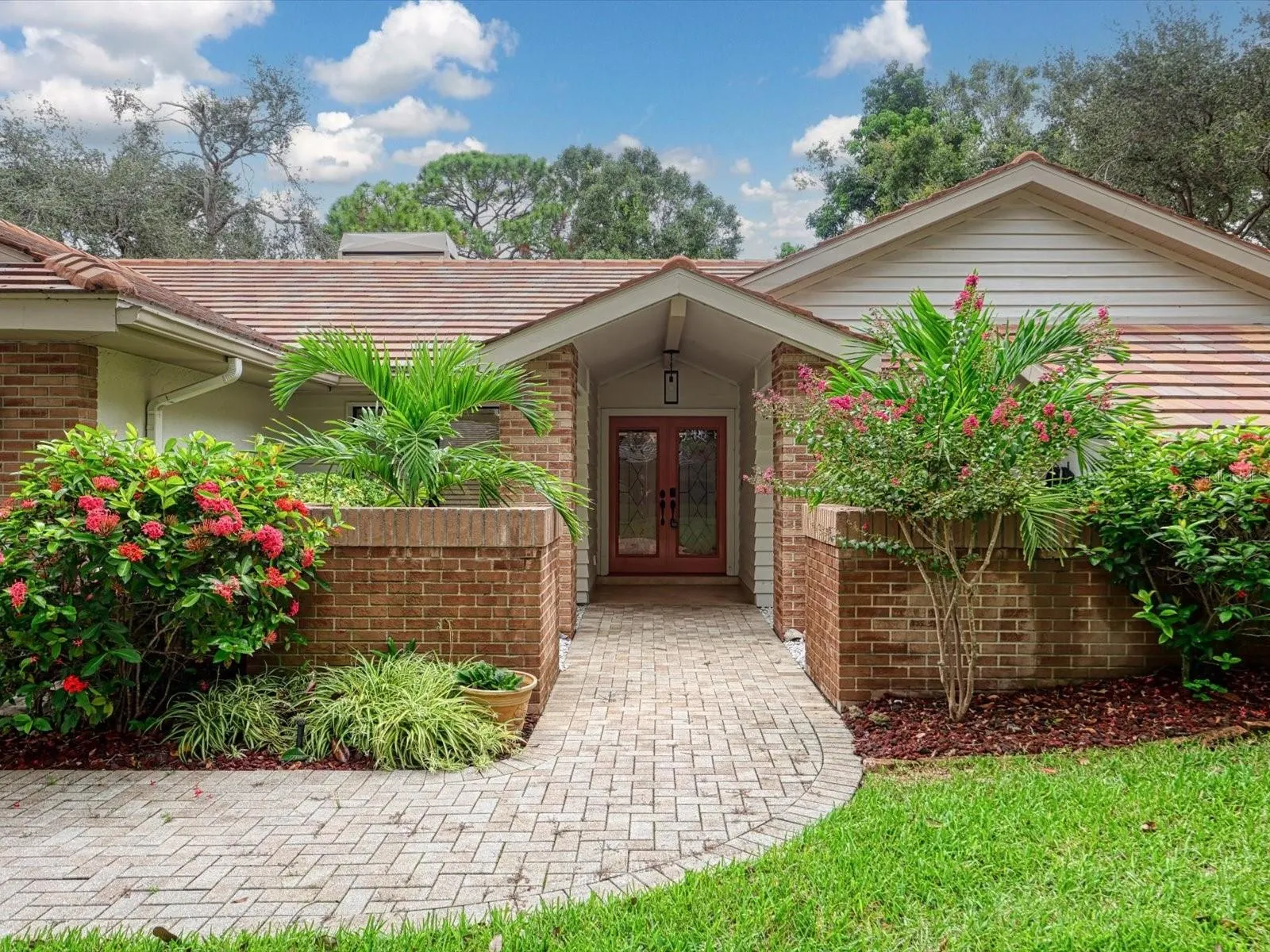 1612 PINE HARRIER CIR