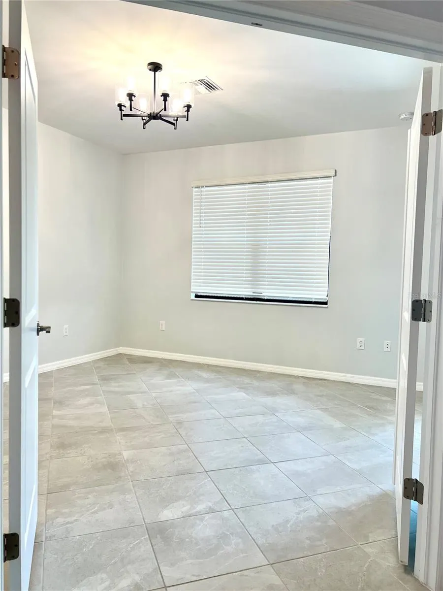 2104 BONITO WAY