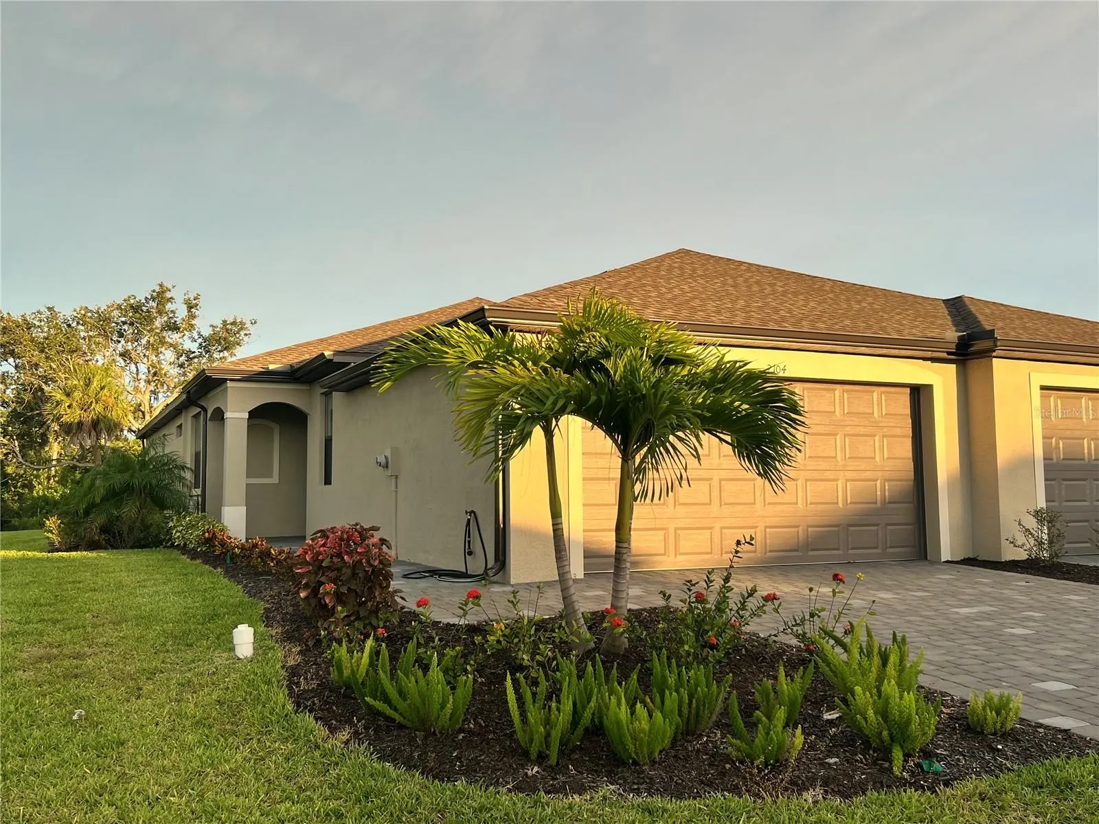 2104 BONITO WAY