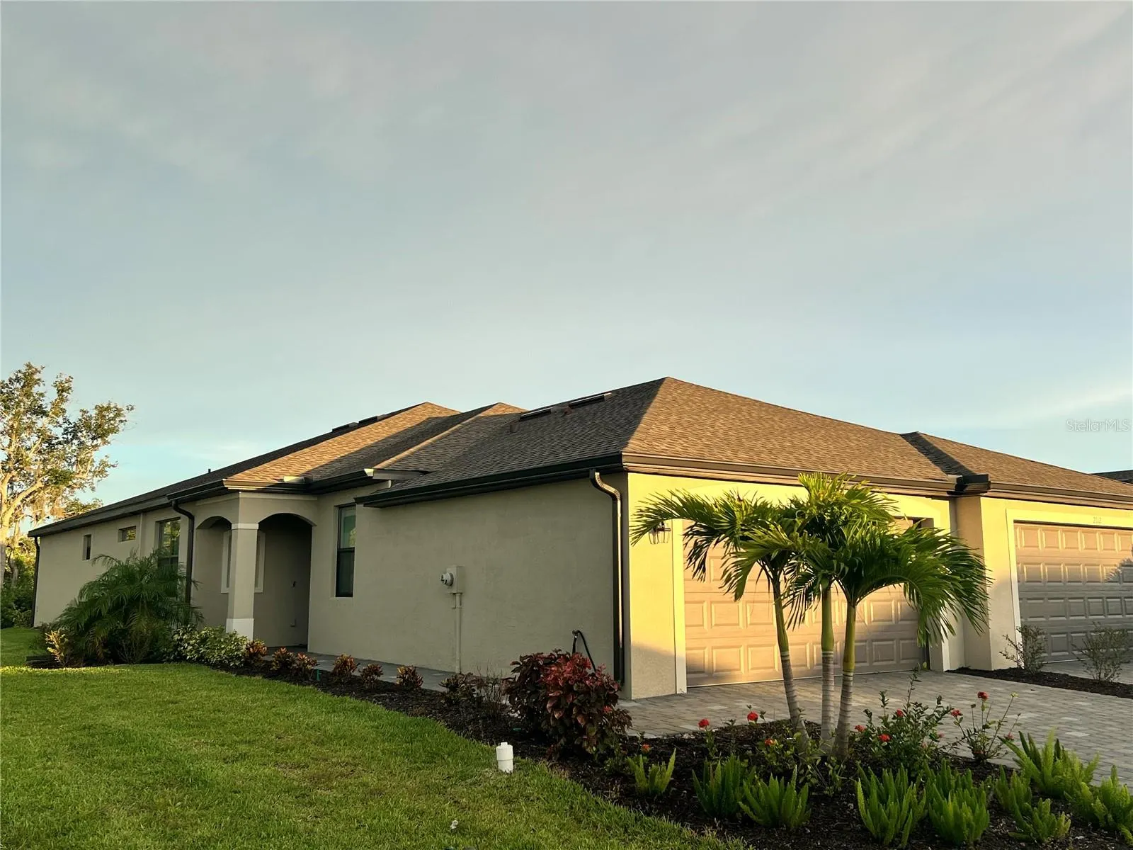 2104 BONITO WAY