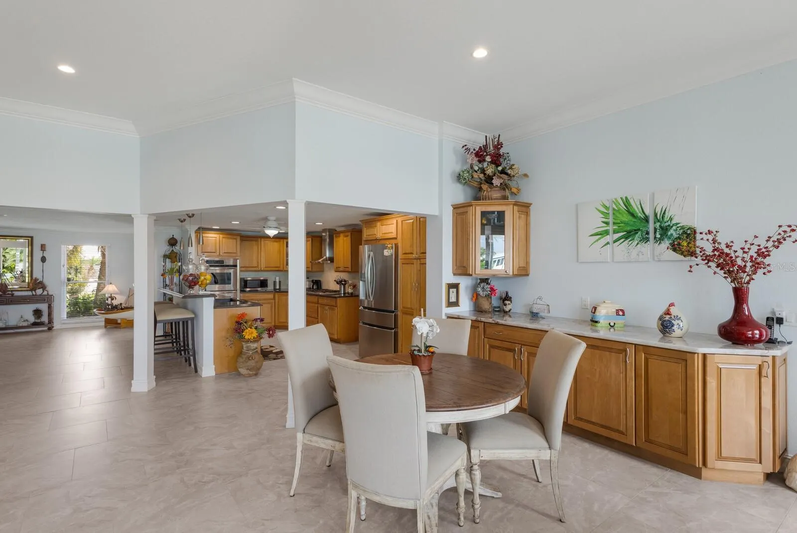 646 KEY ROYALE DR