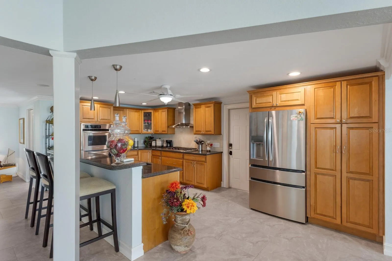 646 KEY ROYALE DR