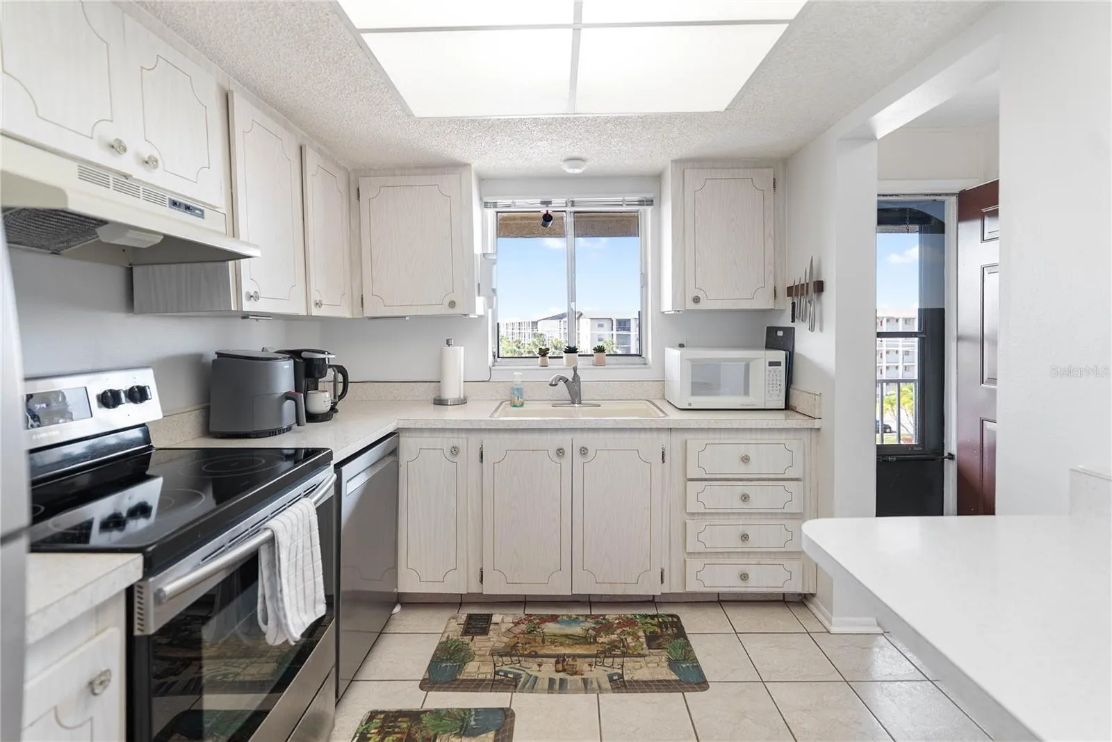 3653 LAKE BAYSHORE DR #503, #503
