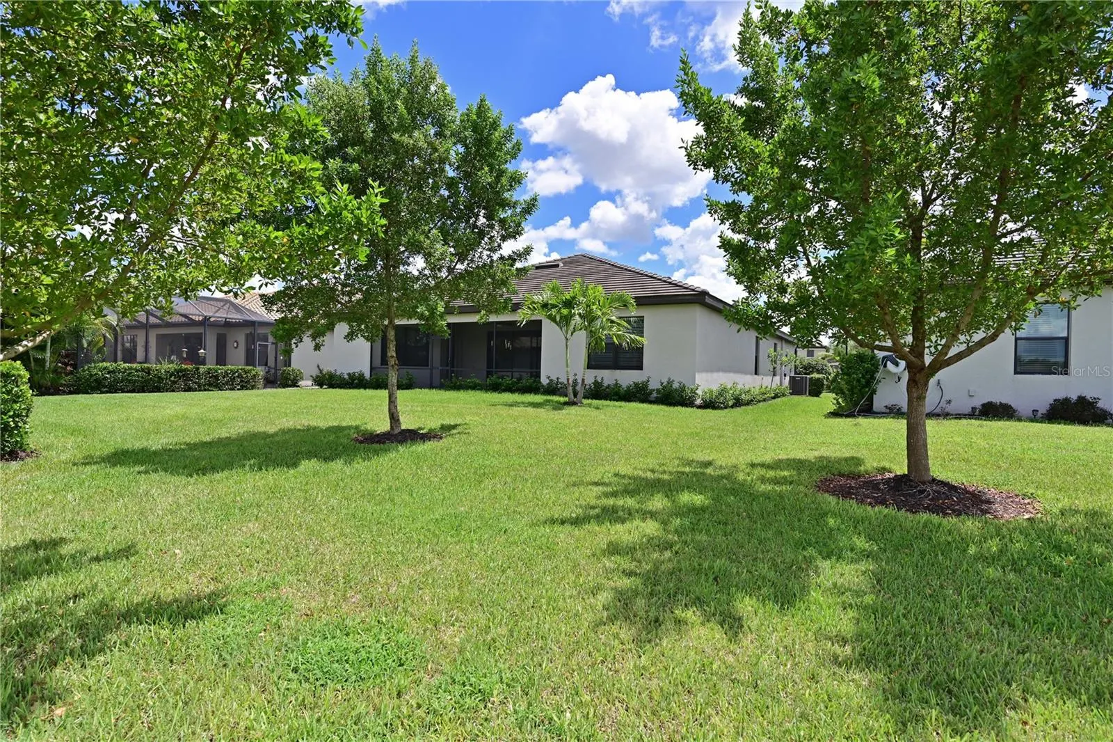 11525 AUTUMN LEAF WAY