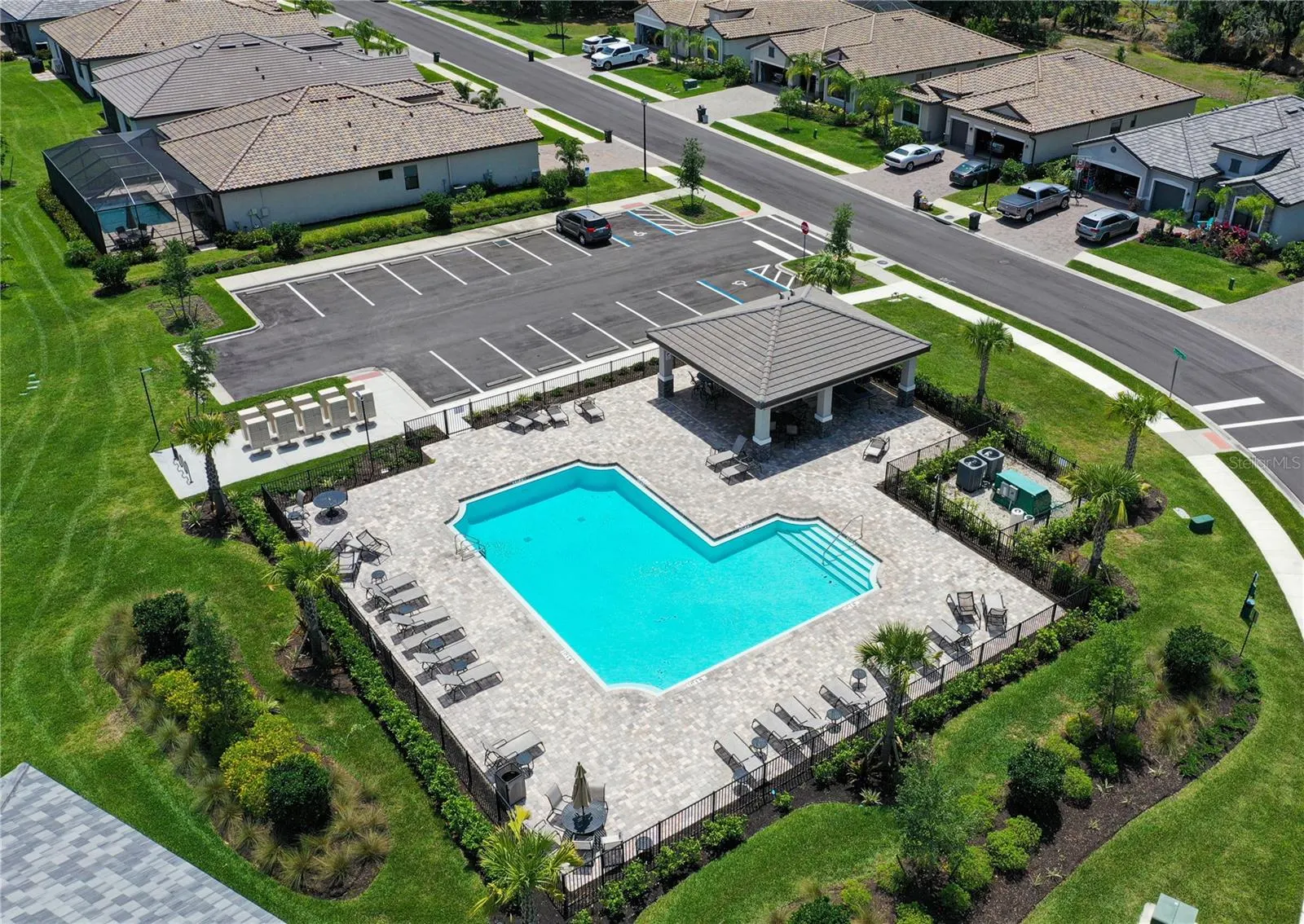 11525 AUTUMN LEAF WAY