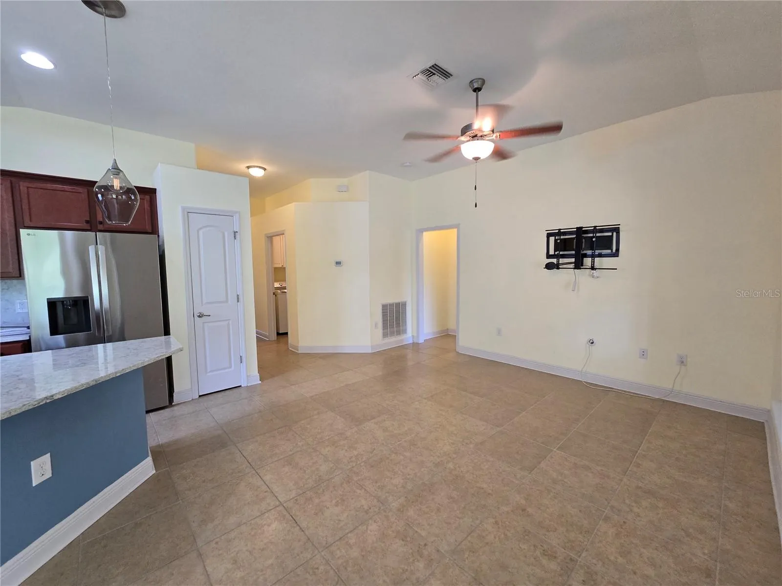 10068 WINDING RIVER RD