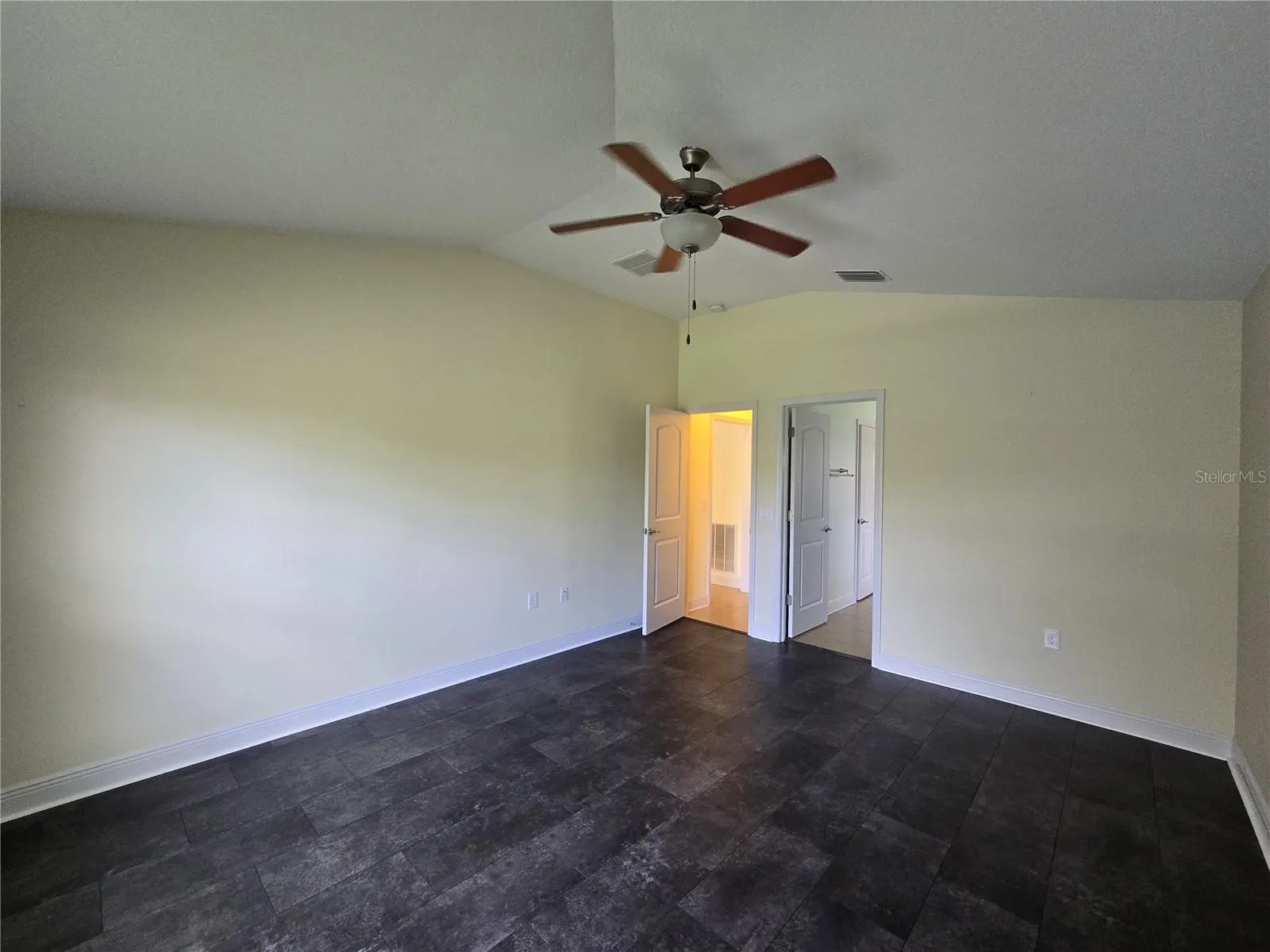 10068 WINDING RIVER RD