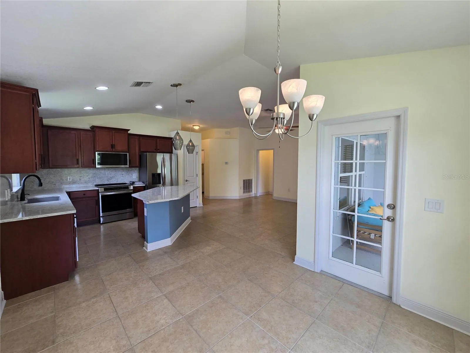 10068 WINDING RIVER RD