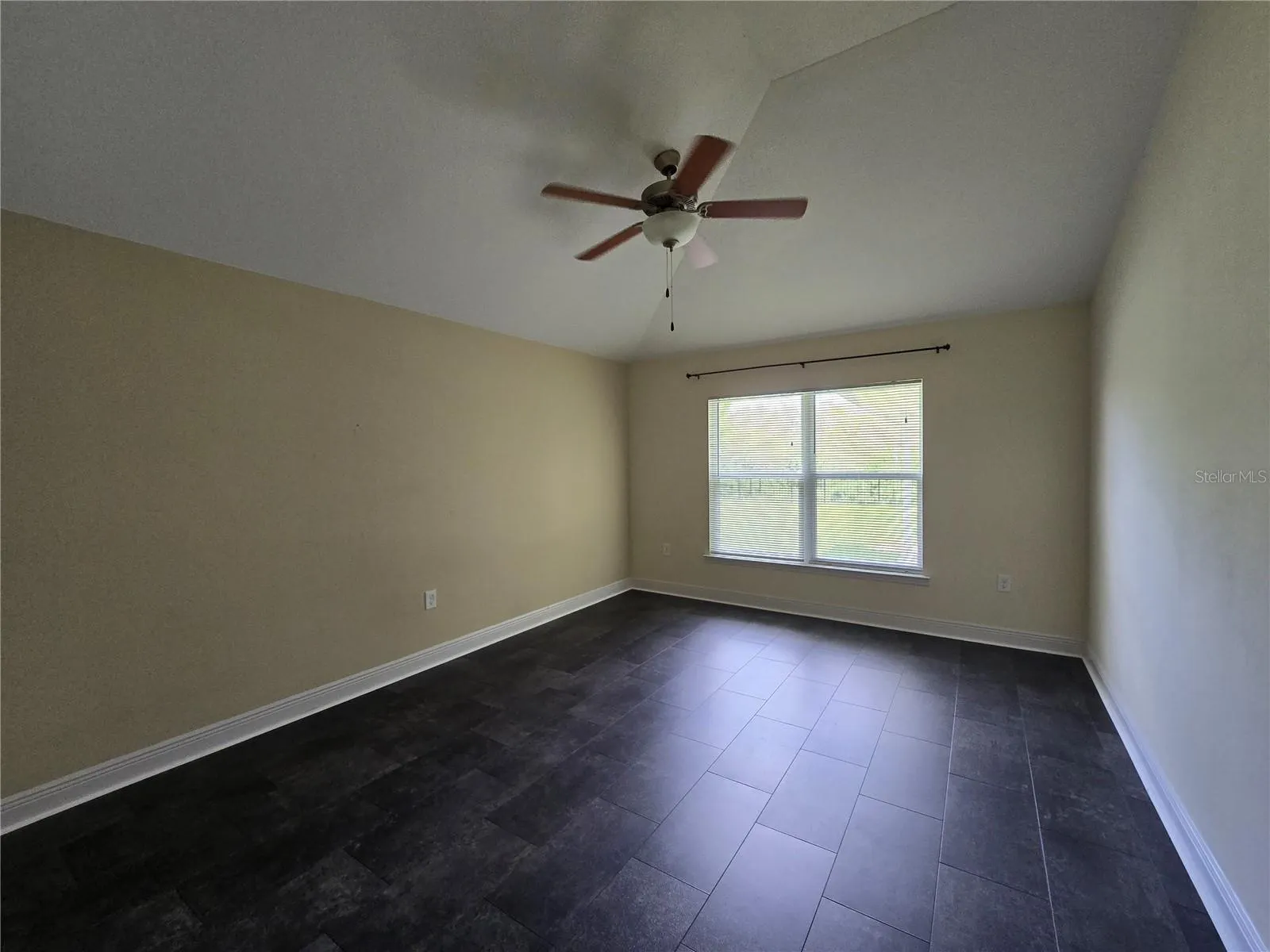 10068 WINDING RIVER RD