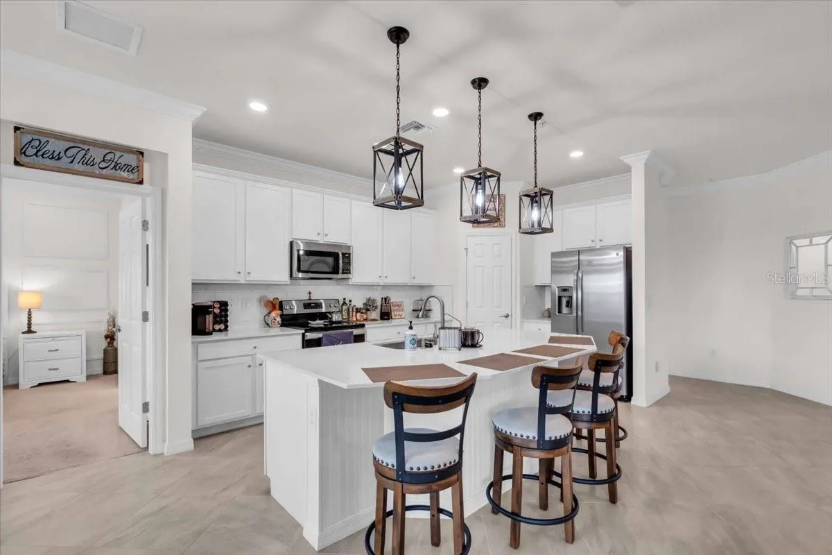 10051 CROOKED CREEK DR #202, #202