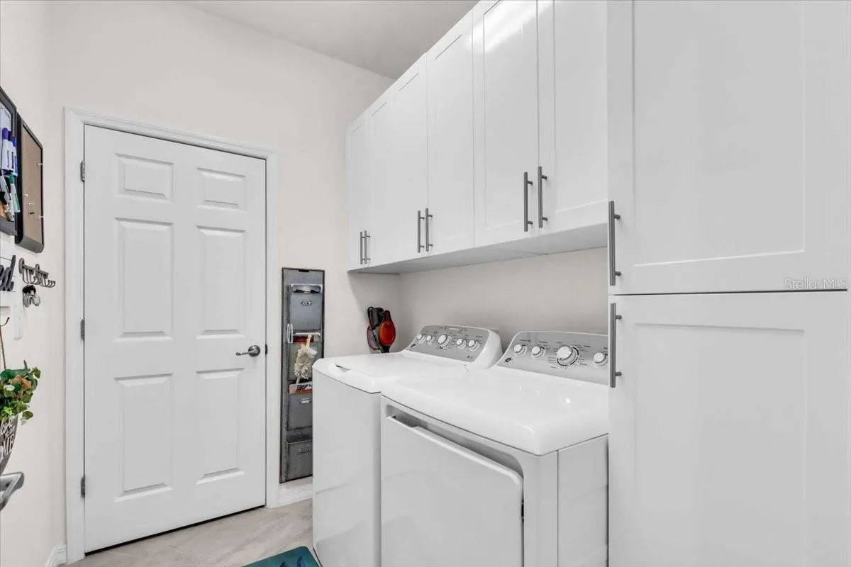10051 CROOKED CREEK DR #202, #202