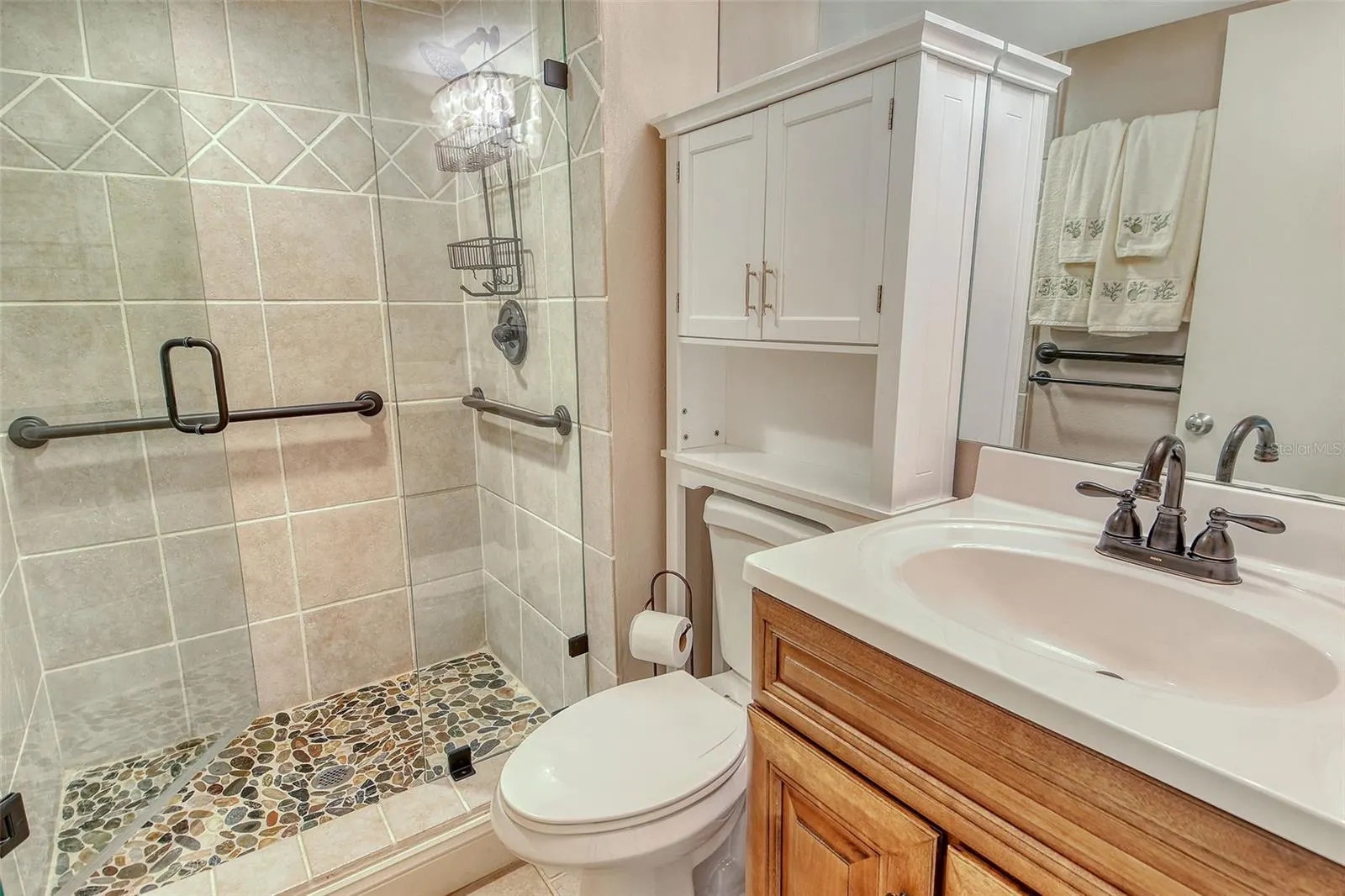 111 WOODLAND PL
