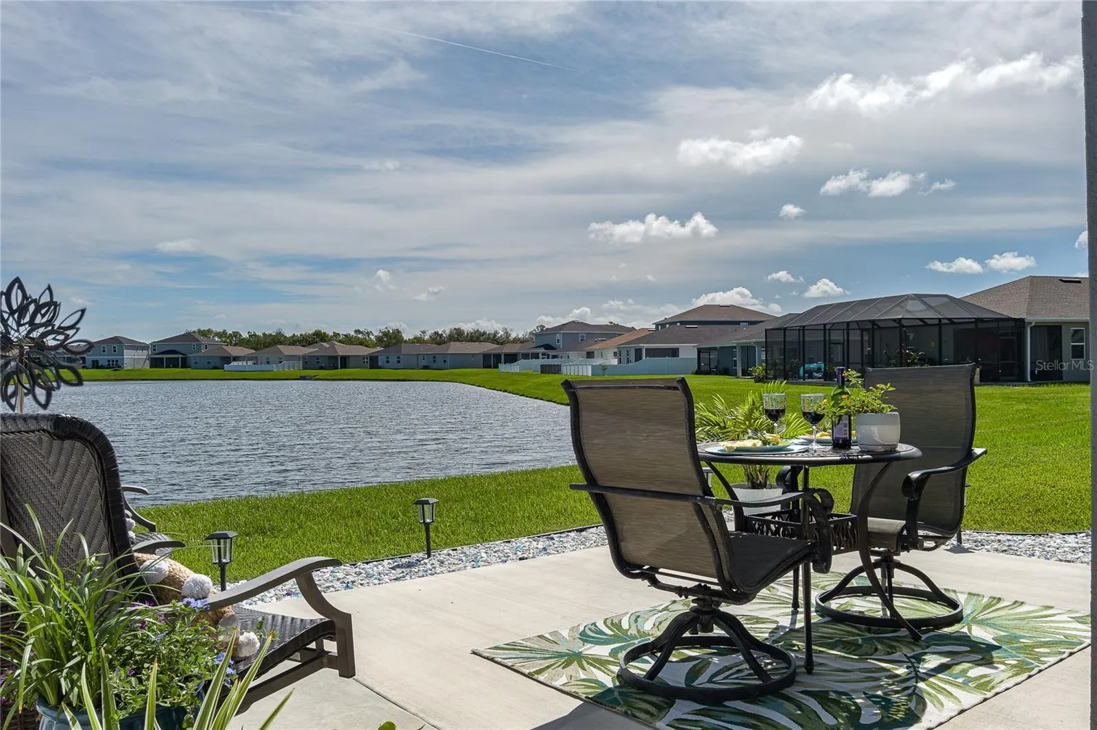 9577 SANDY BLUFFS CIR