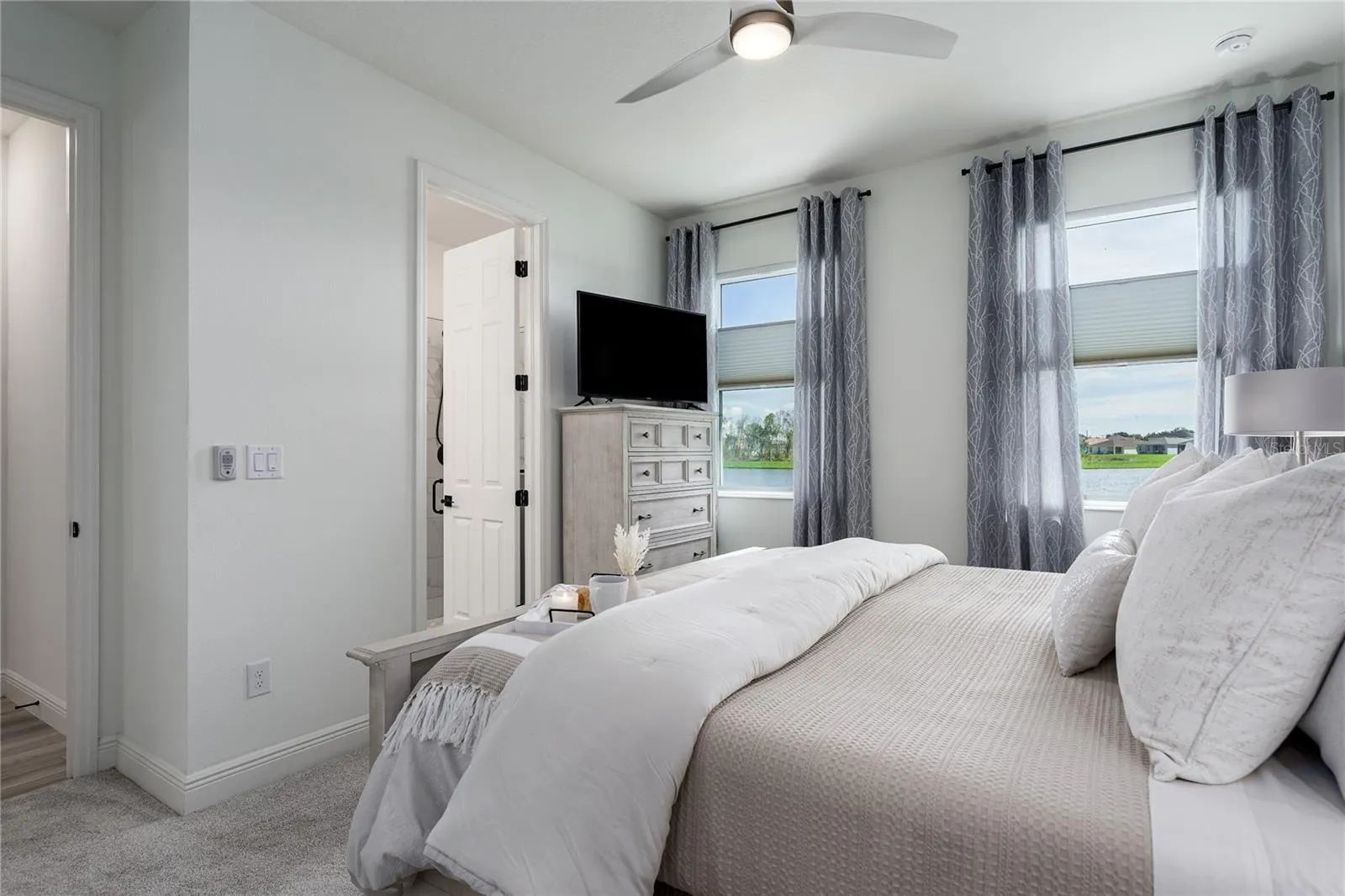 9577 SANDY BLUFFS CIR