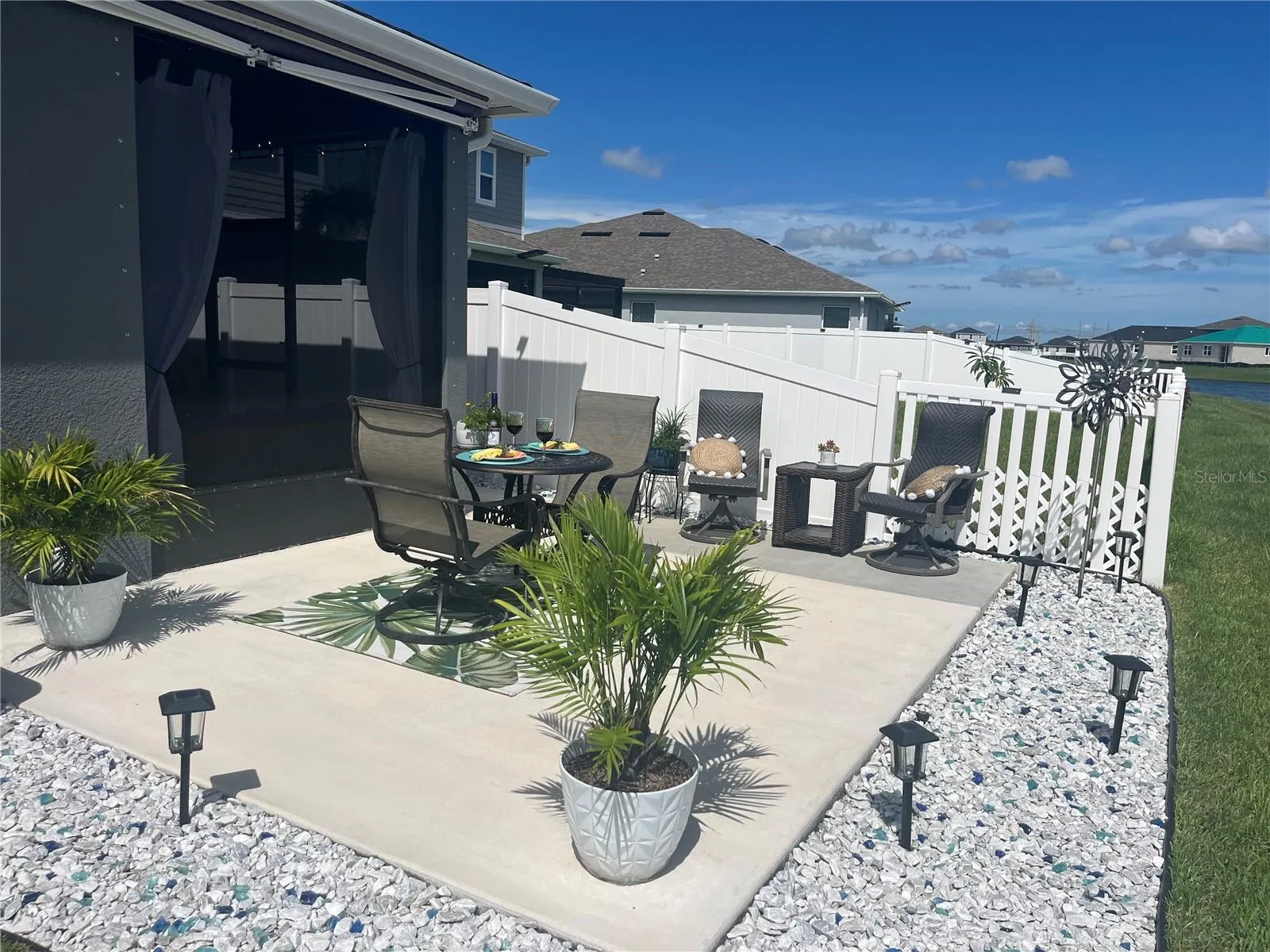 9577 SANDY BLUFFS CIR