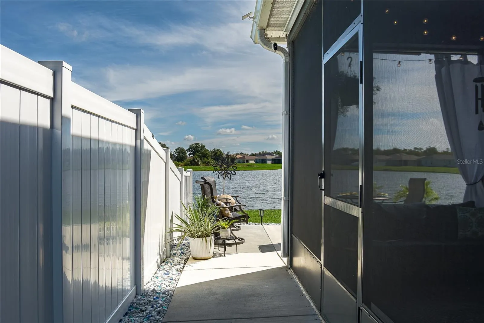 9577 SANDY BLUFFS CIR