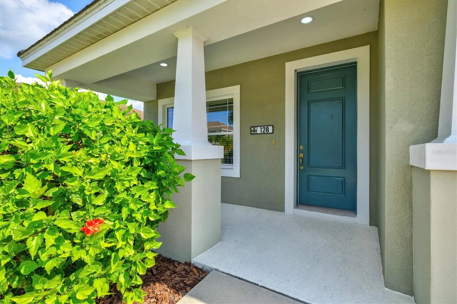 128 AVENS DR