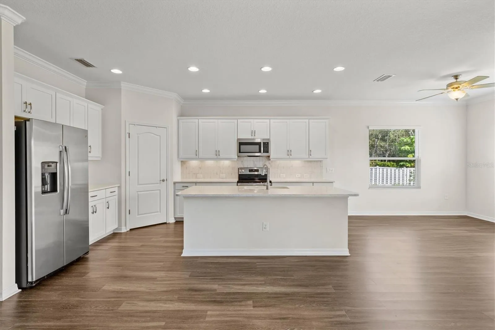 128 AVENS DR