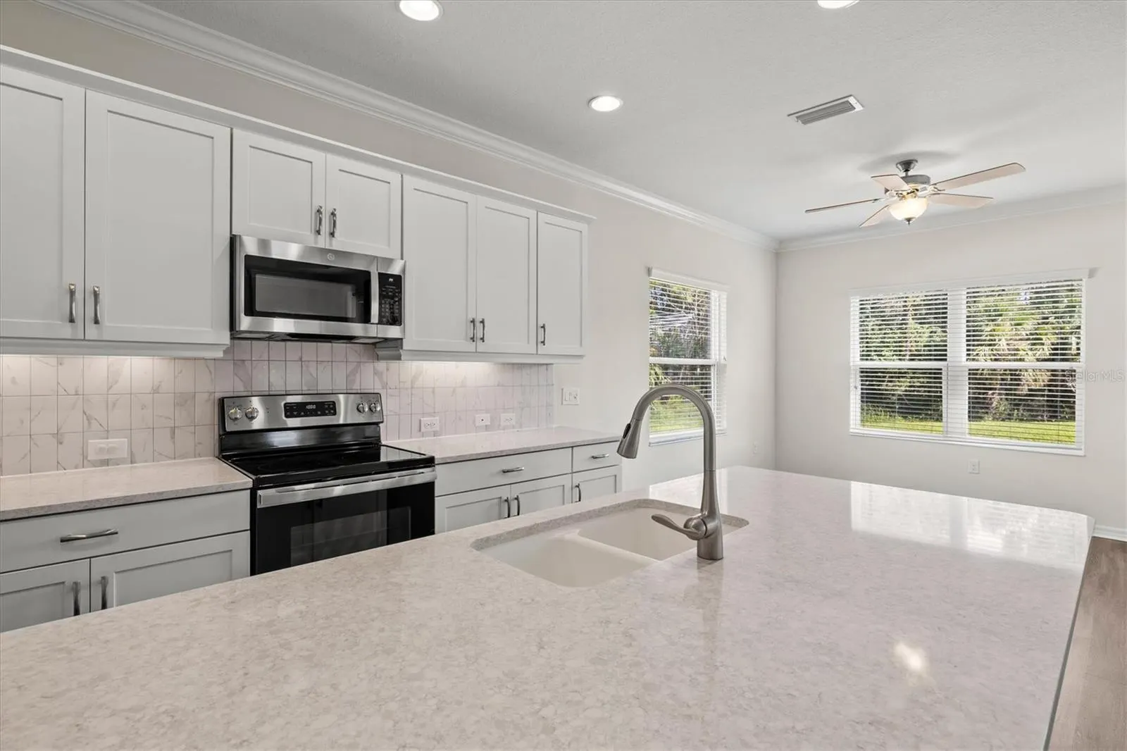 128 AVENS DR