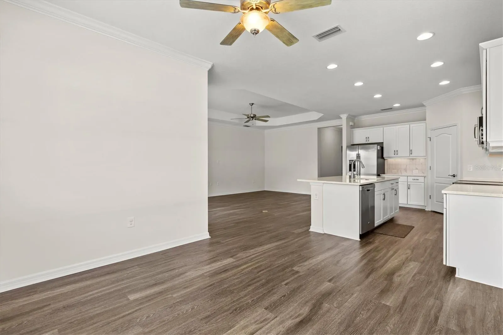 128 AVENS DR