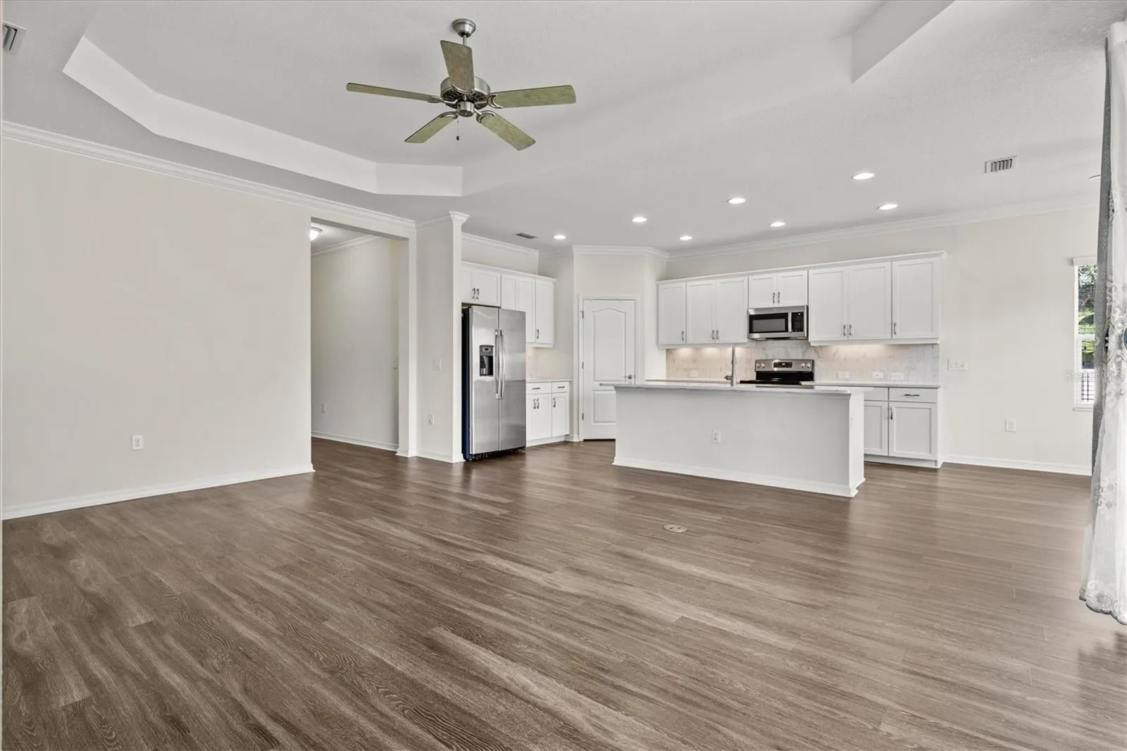 128 AVENS DR