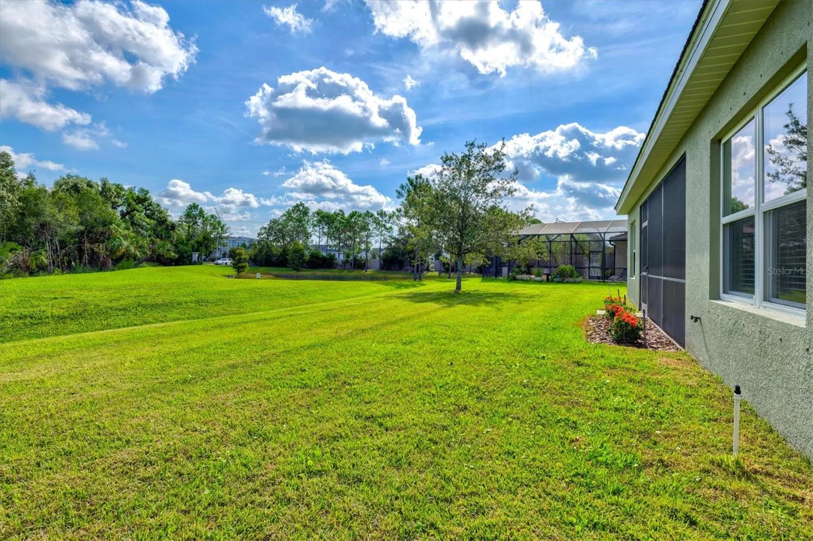 128 AVENS DR