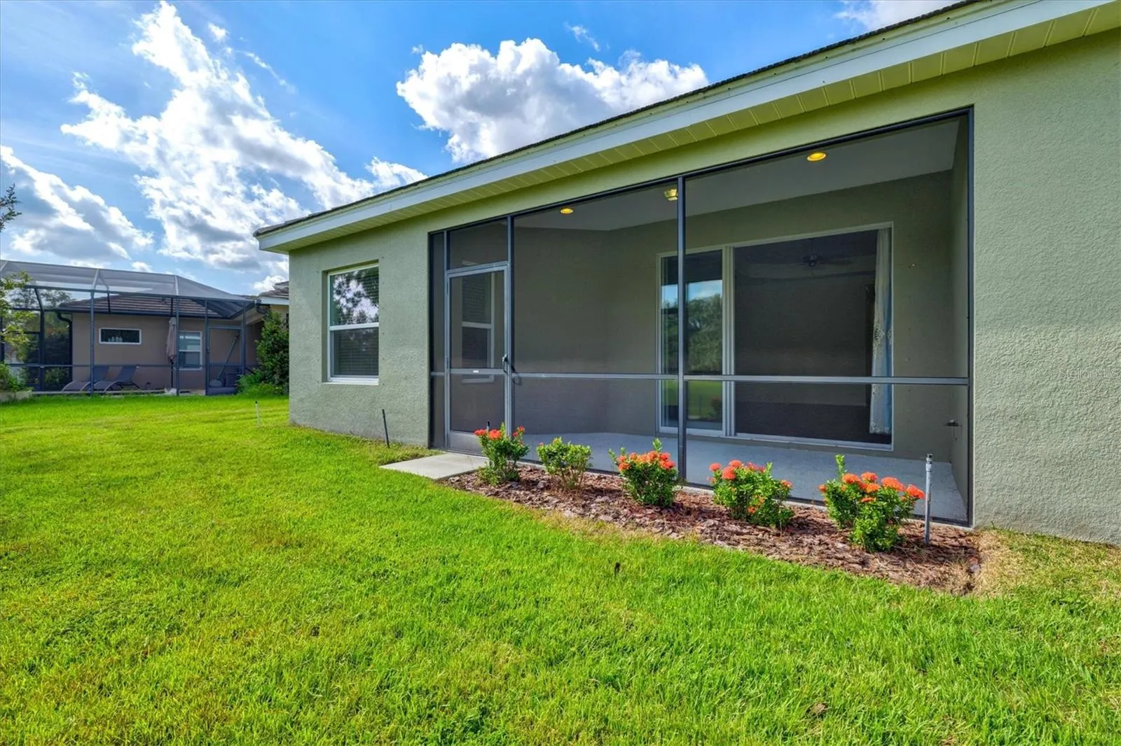 128 AVENS DR