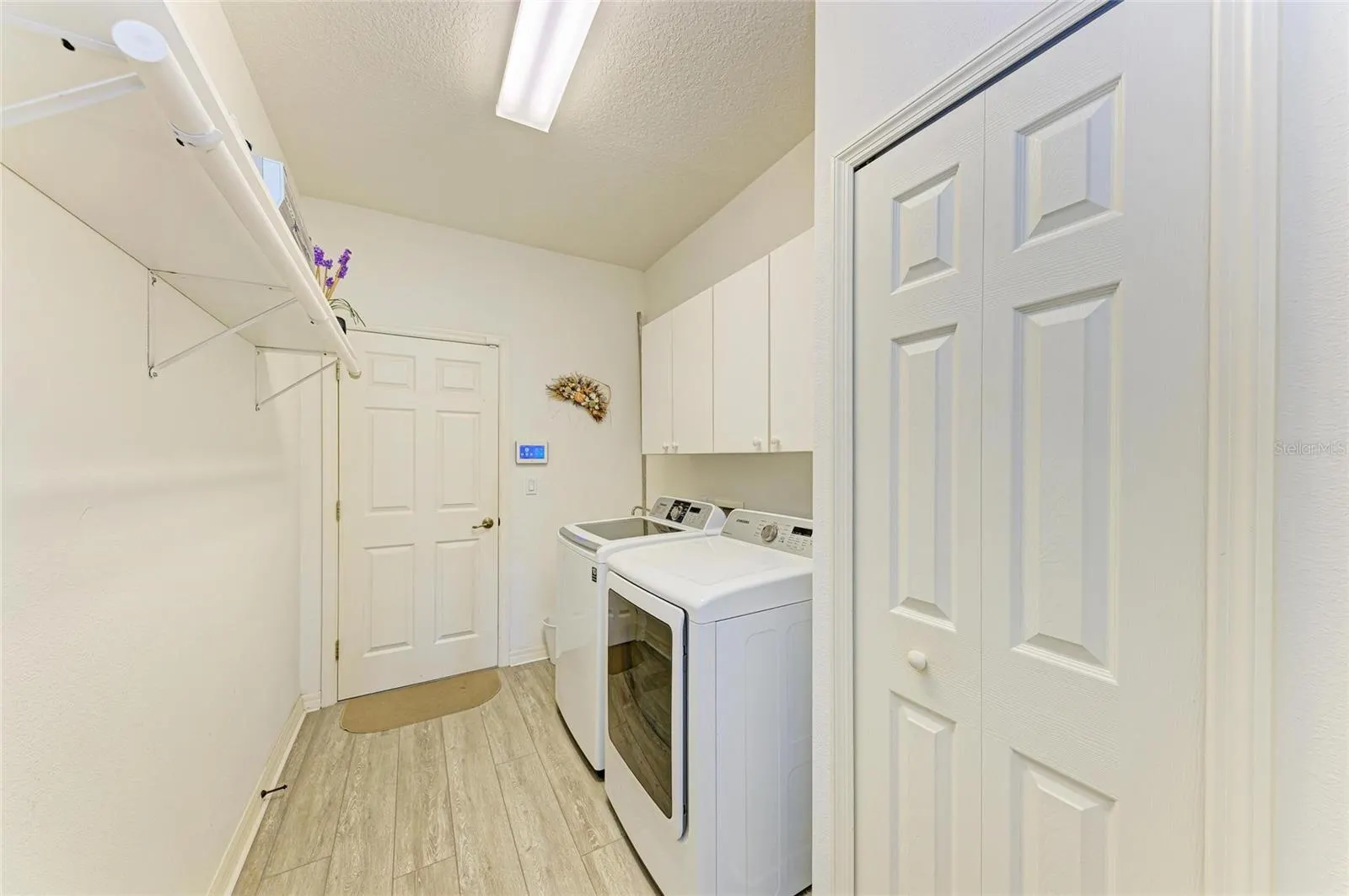 11233 28TH STREET CIR E