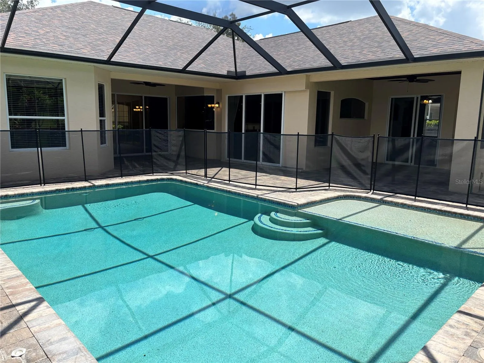 7632 DRAYTON CIR