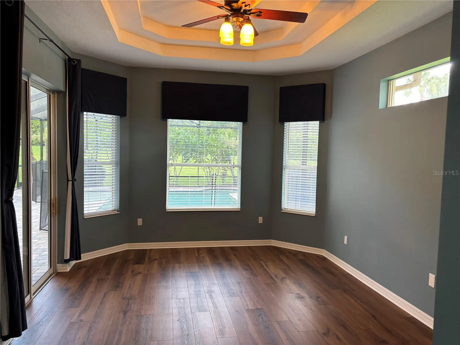 7632 DRAYTON CIR