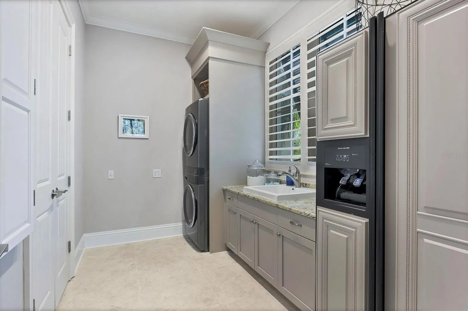 8009 BOUNTY LN