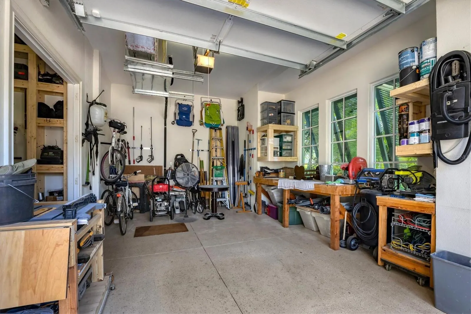 8009 BOUNTY LN