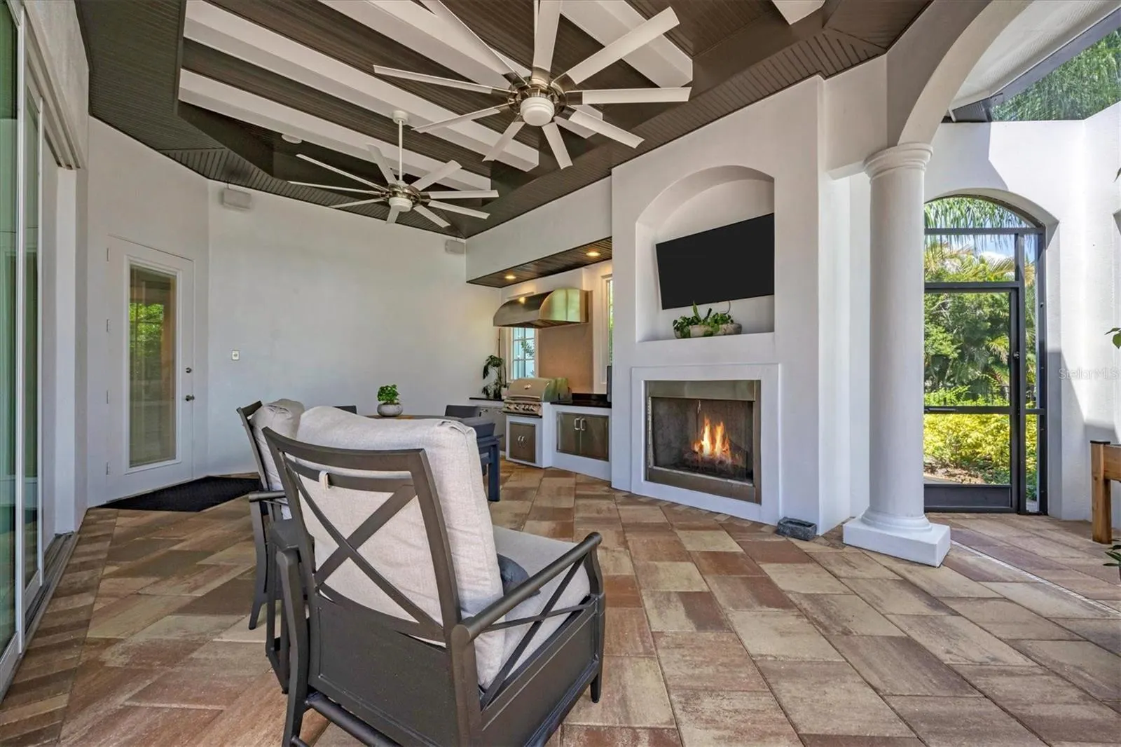 8009 BOUNTY LN
