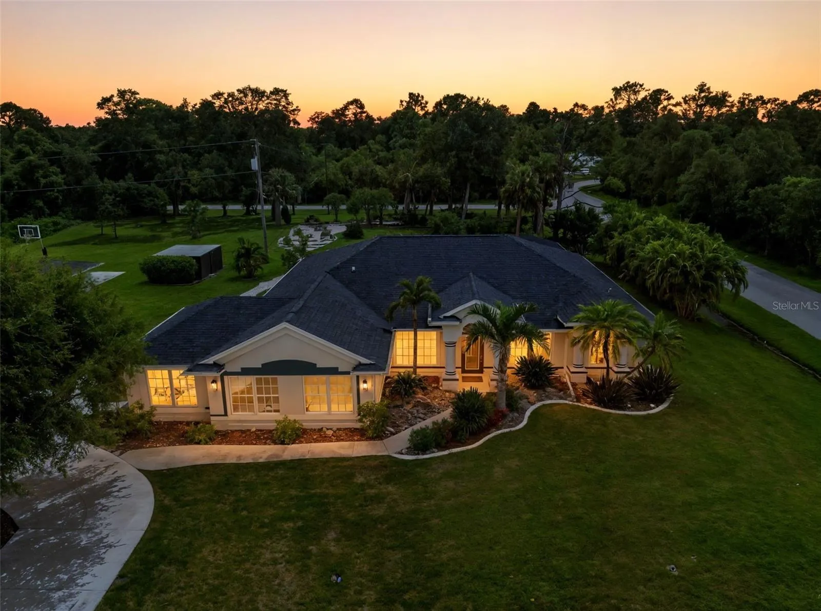 1282 CLEARVIEW DR