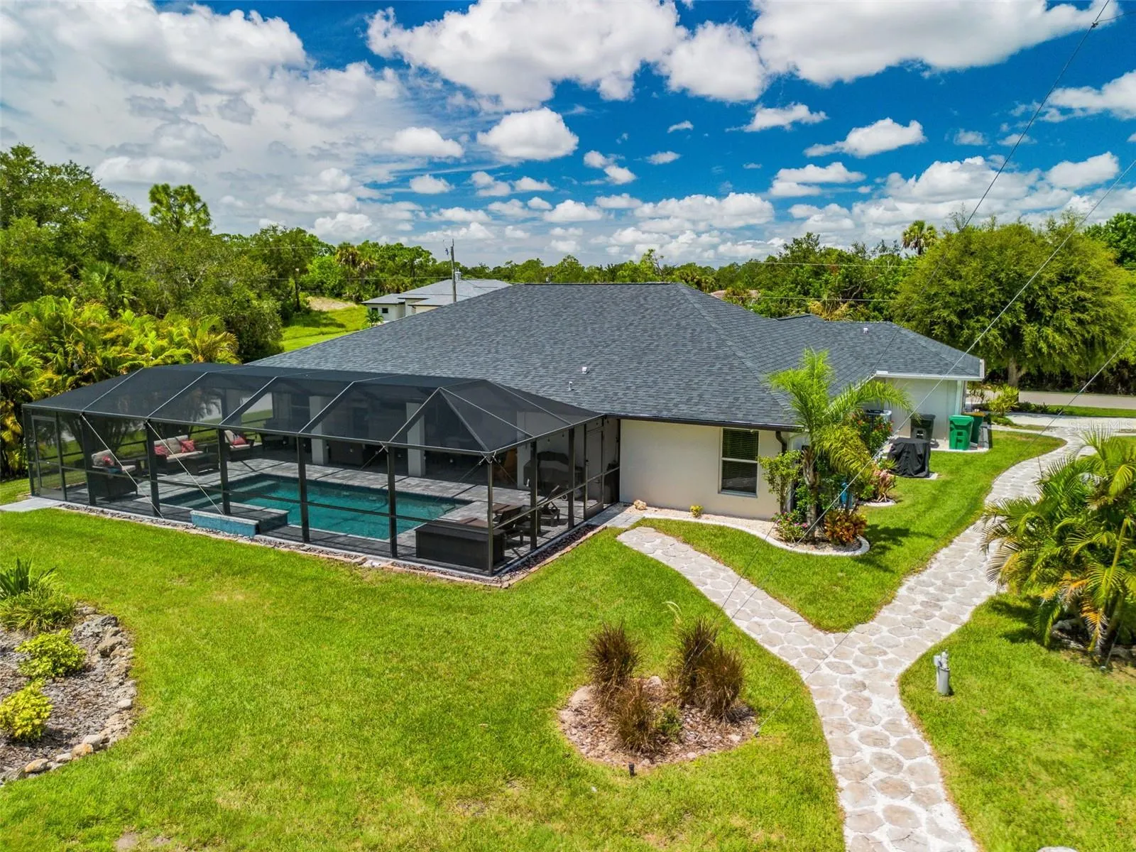 1282 CLEARVIEW DR