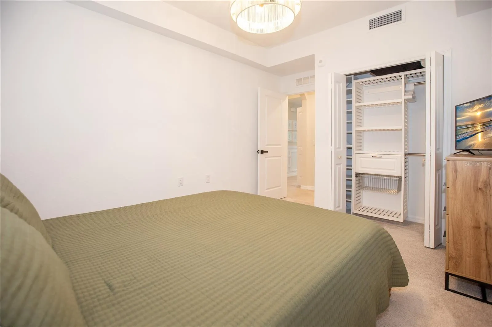 14141 HERITAGE LANDING BLVD #922, #922