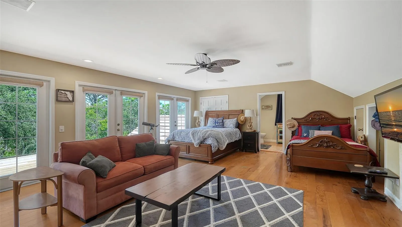 156 BISHOPSCOURT RD