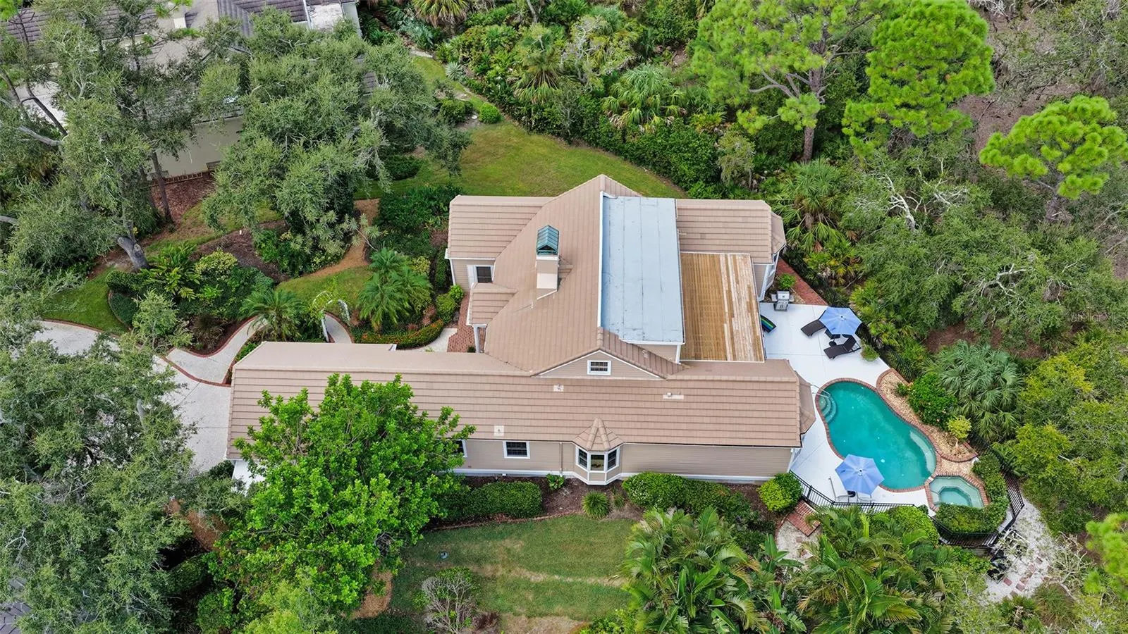 156 BISHOPSCOURT RD