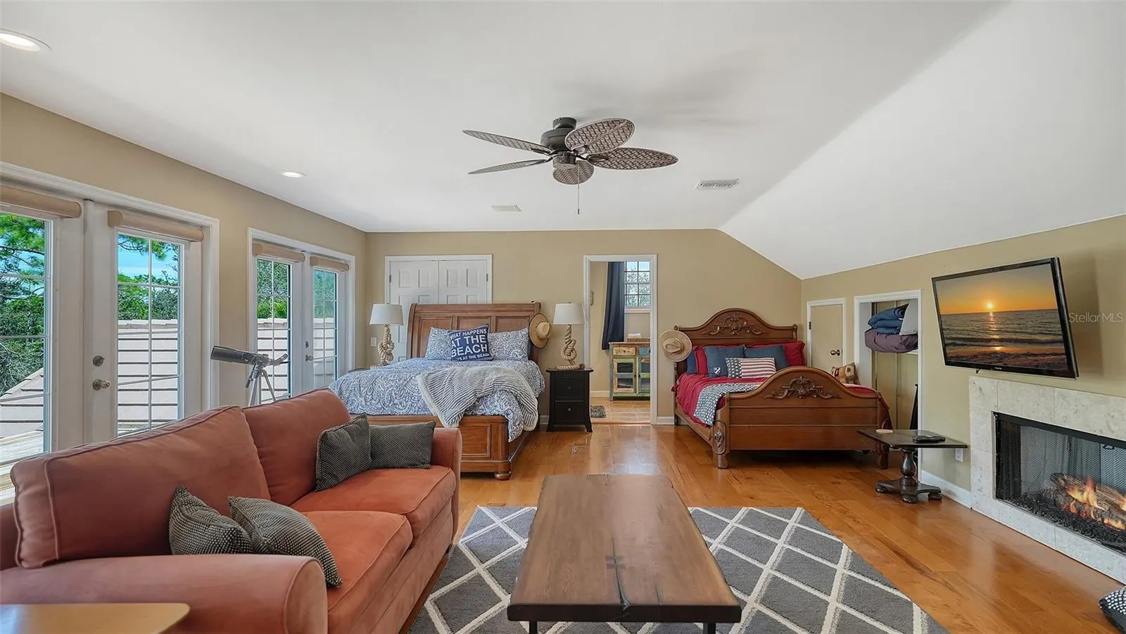 156 BISHOPSCOURT RD