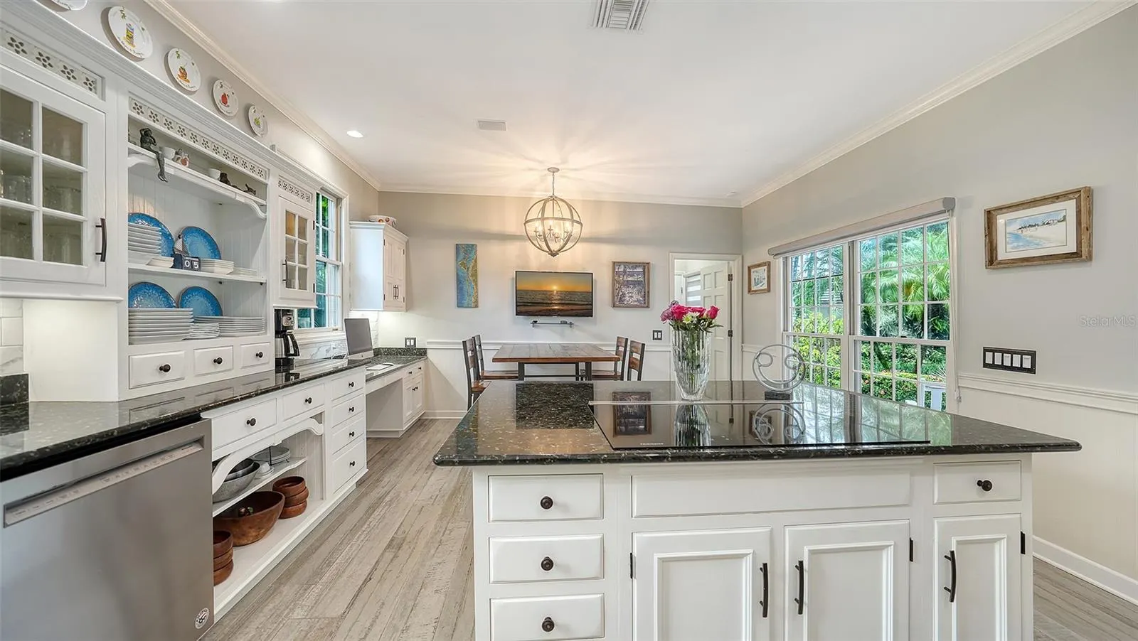 156 BISHOPSCOURT RD